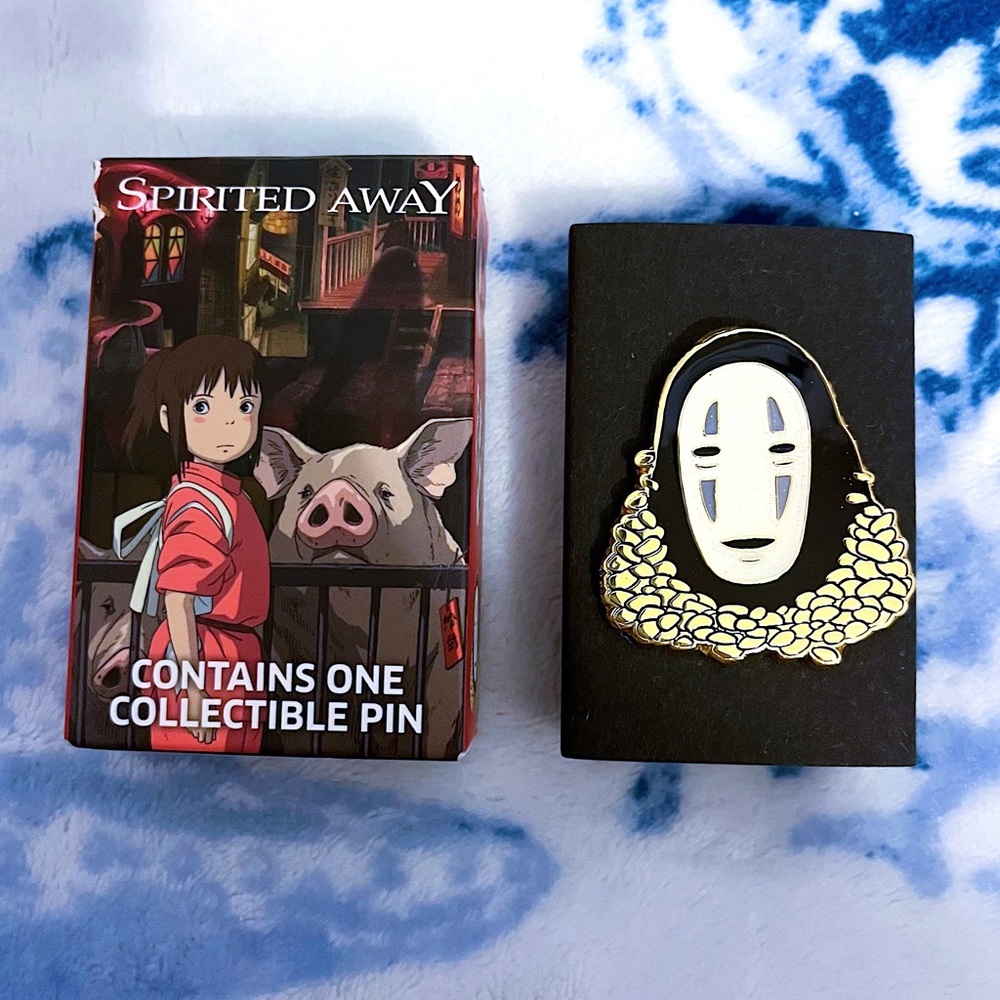 NWOT 🖤 Studio Ghibli Spirited Away No Face Glitter Enamel Pin